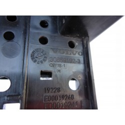 SKRZYNKA BEZPIECZNIKÓW VOLVO V40 13- 2.0 D3