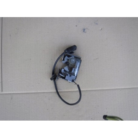 ZAMEK MASKI BMW X5 E70 X6 E71