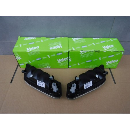 LAMPA POZYCYJNA LED LEWA PRAWA XC60 2008-2013