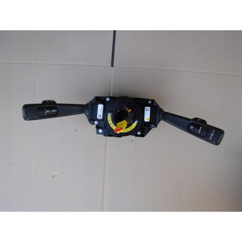 PRZEŁĄCZNIK ZESPOLONY TAŚMA VOLVO S60 V60 10-