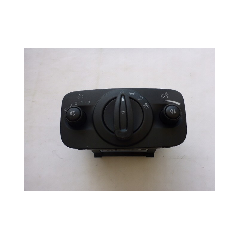 WŁĄCZNIK PANEL ŚWIATEŁ FORD ECOSPORT 13-