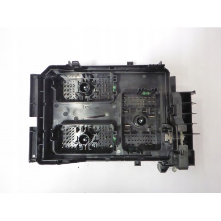 SKRZYNKA BEZPIECZNIKÓW OBUDOWA ASTRA V K HB 15-