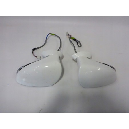 LUSTERKO PRZÓD L/P LEXUS IS III 300H 083 15PIN