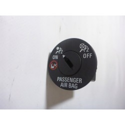 WYŁĄCZNIK PODUSZKI AIRBAG OPEL KARL VIVA 15- 1,0