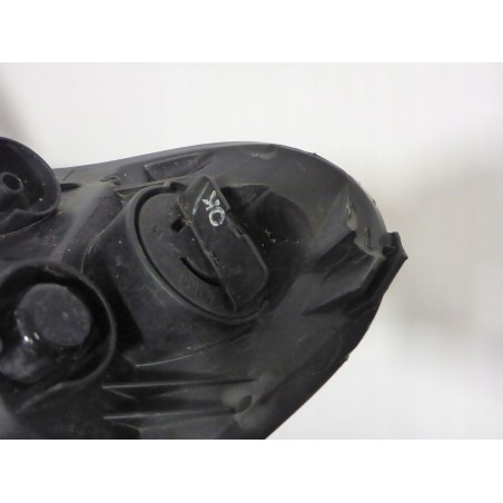 LAMPA PRAWY PRZÓD FORD ECOSPORT 13-17 UK