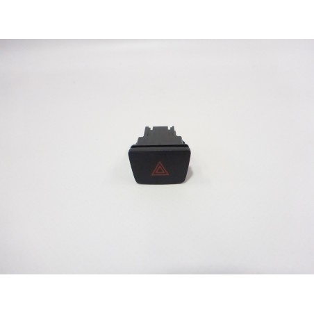 WŁĄCZNIK ŚWIATEŁ AWARYJNYCH FIESTA ST MK8 17-