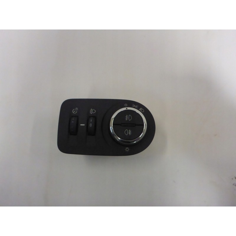 PANEL WŁĄCZNIK ŚWIATEŁ OPEL CORSA E 14-