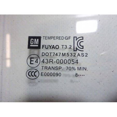 SZYBA DRZWI PRAWY TYŁ DUŻA OPEL KARL VIVA 18R