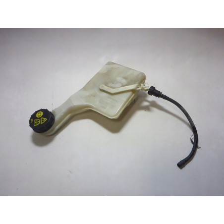 ZBIORNICZEK PŁYNU HAMULCOWEGO FOCUS III MK3 10-