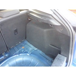 BOCZEK BAGAŻNIKA LEWY PRAWY FOCUS III MK3 HB 14-