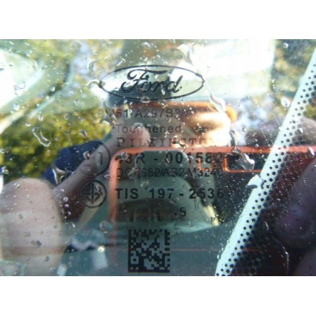 SZYBA KAROSERYJNA LEWA PRAWA FOCUS III MK3 HB 15R