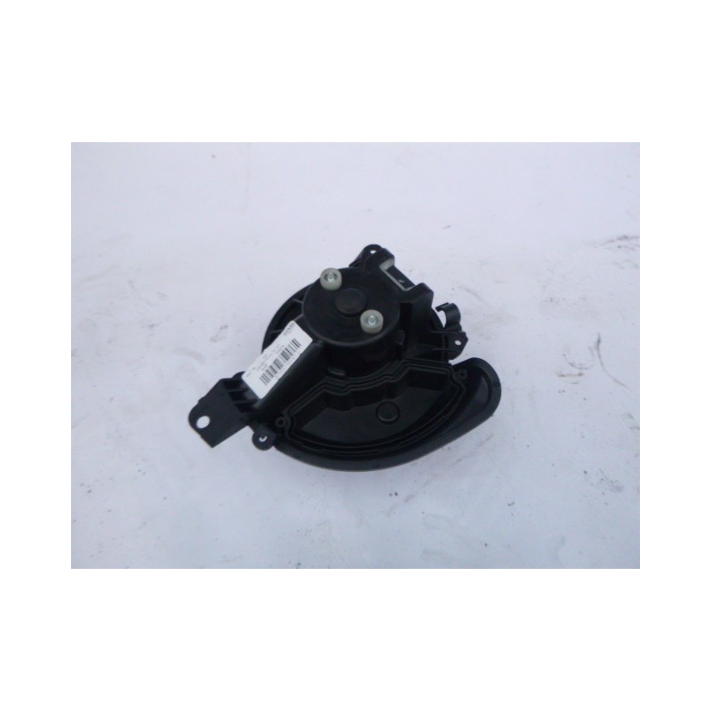 WENTYLATOR NAWIEWU OPEL CORSA E 5D 14-