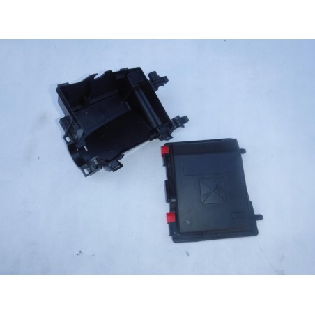 OBUDOWA SKRZYNKI BEZPIECZNIKÓW OPEL GRANDLAND X