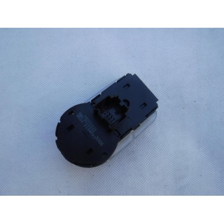 WŁĄCZNIK ŚWIATEŁ OPEL GRANDLAND X 17-