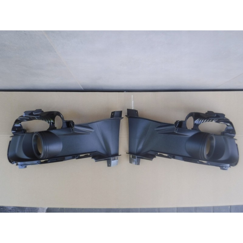 RAMKA HALOGENU LEWA PRAWA FORD MUSTANG 15- OE