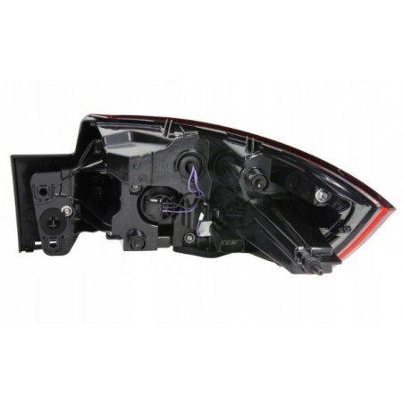 LAMPA KAROSERYJNA LEWA PRAWA OPEL INSIGNIA B KOMBI