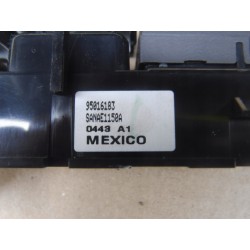 WŁĄCZNIK ŚWIATEŁ AWARYJNYCH OPEL MOKKA TRAX 12-