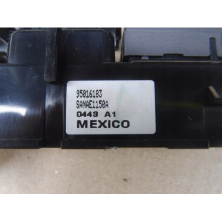 WŁĄCZNIK ŚWIATEŁ AWARYJNYCH OPEL MOKKA TRAX 12-