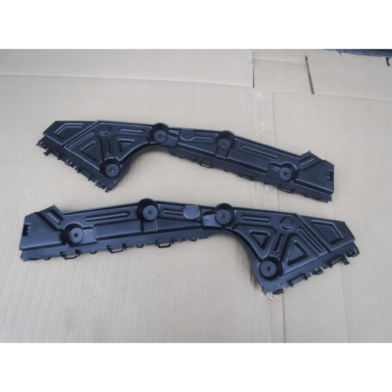 MOCOWANIE ŚLIZG ZDERZAKA TYŁ VIVARO B TRAFIC 2014-