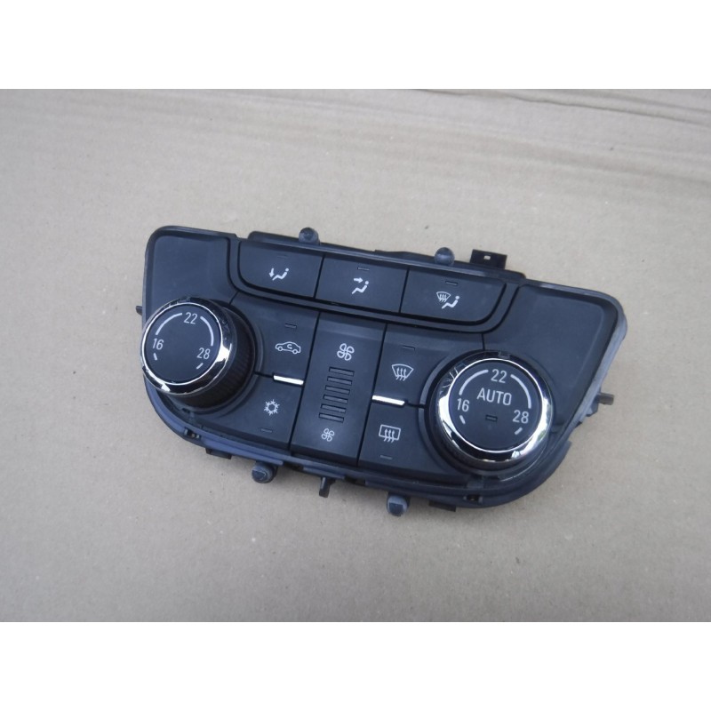 PANEL NAWIEWU KLIMA OPEL MOKKA TRAX 12-
