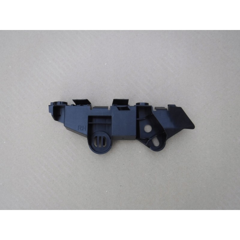 ŚLIZG MOCOWANIA ZDERZAKA PRZÓD CORSA E 2014-