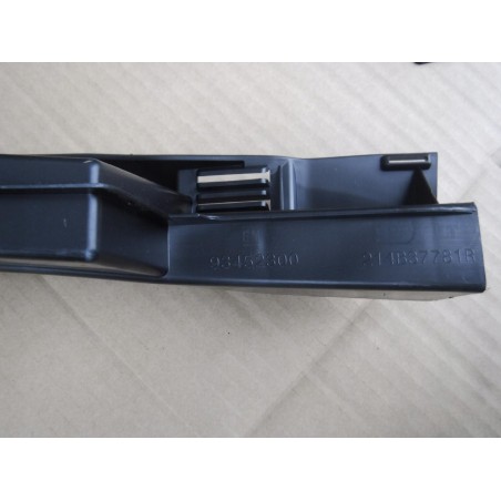 WZMOCNIENIE ŚLIZG ATRAPY PRZÓD VIVARO B TRAFIC III