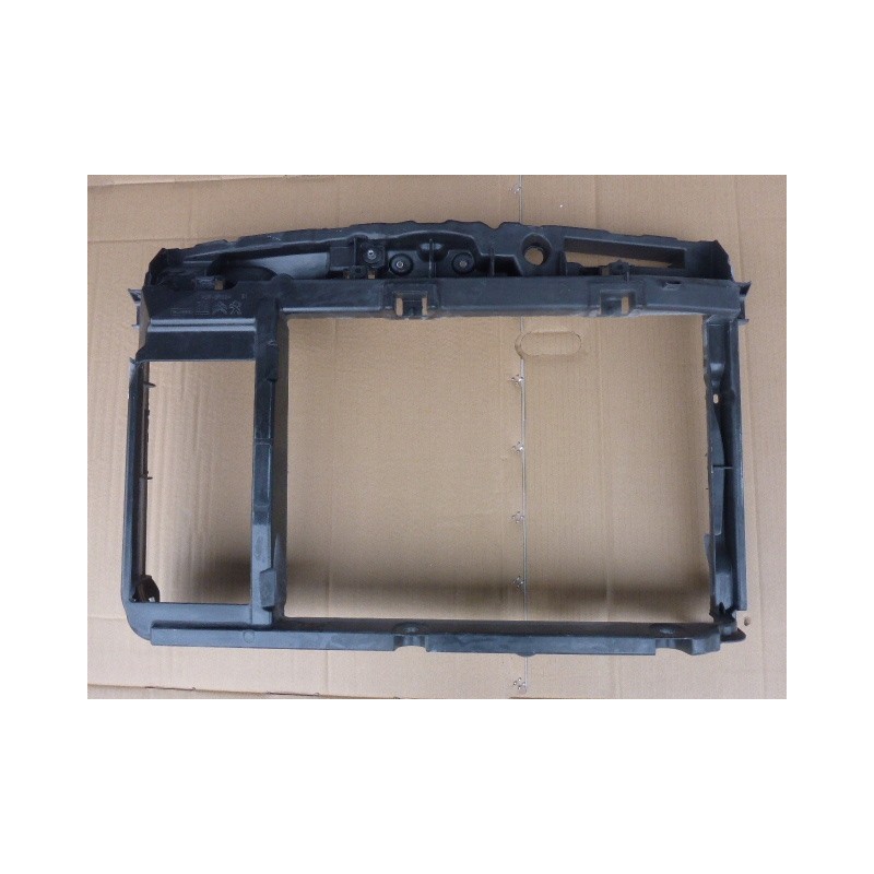 PAS PRZÓD WZMOCNIENIE CHŁODNICA OPEL CROSSLAND X