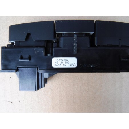 PRZYCISK PRZEŁĄCZNIK AWARYJNYCH OPEL INSIGNIA A 08