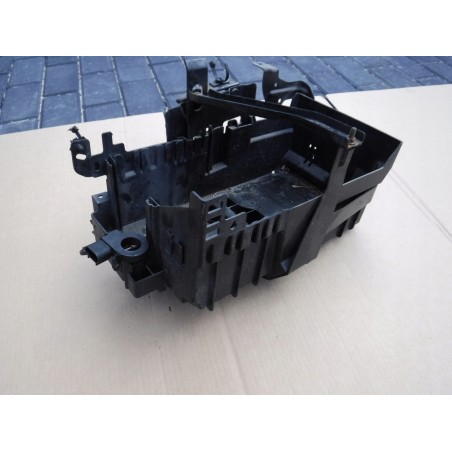 PODSTAWA OBUDOWA AKUMULATORA ASTRA J IV KOMBI 09-