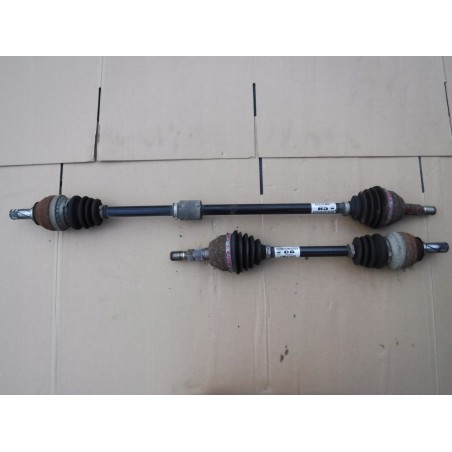 PÓŁOŚ PRAWA DŁUGA ASTRA J IV KOMBI 09- 13250861