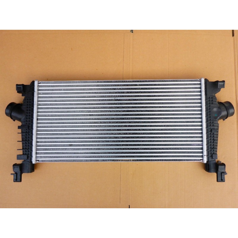 CHŁODNICA POWIETRZA INTERCOOLER OPEL INSIGNIA 09-