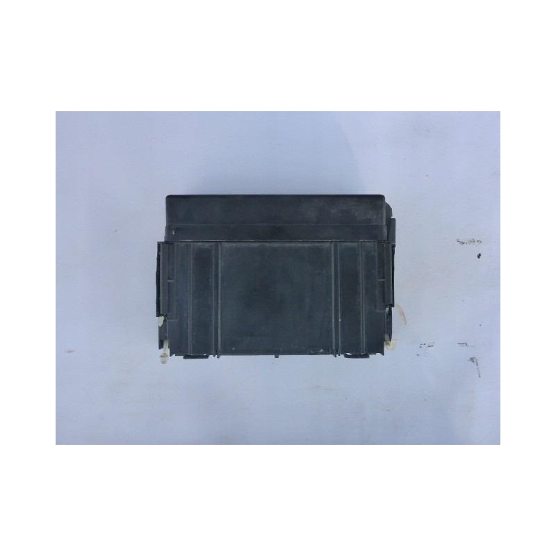 OBUDOWA SKRZYNKA BEZPIECZNIKÓW NISSAN JUKE 10-