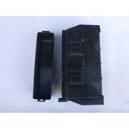 OBUDOWA SKRZYNKA BEZPIECZNIKÓW NISSAN JUKE 10-