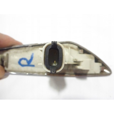 KIERUNKOWSKAZ PRAWY PRZÓD SUZUKI KIZASHI 09-