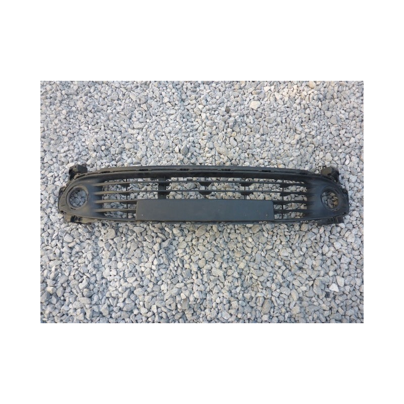 KRATKA ATRAPA ZDERZAKA PRZÓD RENAULT CLIO IV 12-