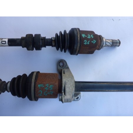 PÓŁOŚ PRAWY PRAWA PRZÓD NISSAN NOTE E12 1.5 DCI