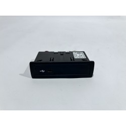 GNIAZDO PORT USB MERCEDES A KLASA W177 A2478203902