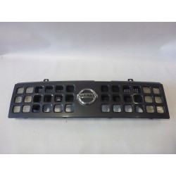 GRILL ATRAPA ZDERZAKA PRZÓD NISSAN CUBE Z11 02-