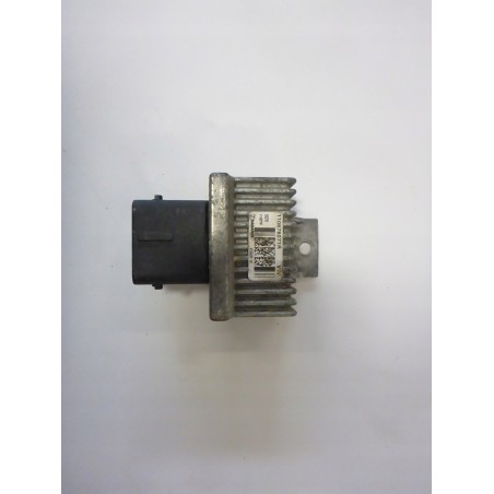 PRZEKAŹNIK ŚWIEC ŻAROWYCH DACIA SANDERO II 12-