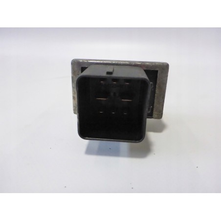 PRZEKAŹNIK ŚWIEC ŻAROWYCH DACIA SANDERO II 12-