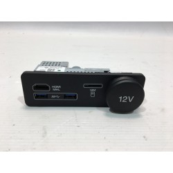 GNIAZDO PORT USB JAGUAR F-PACE 16- X761