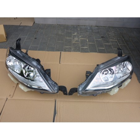 LAMPA LEWA PRAWA PRZEDNIA PRZÓD NISSAN PULSAR 14-