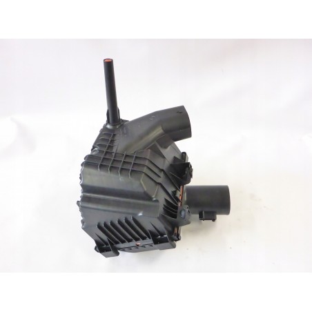 OBUDOWA FILTRA POWIETRZA TRAFIC III VIVARO B NV300