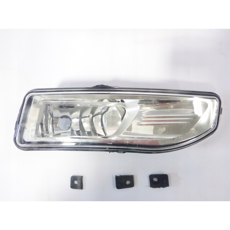 LAMPA HALOGEN PRAWA NISSAN QASHQAI J11 13-