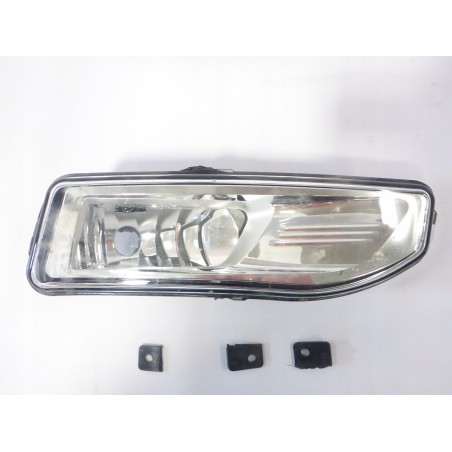 LAMPA HALOGEN PRAWA NISSAN QASHQAI J11 13-