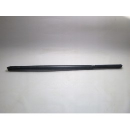 LISTWA ZGARNIAJĄCA DRZWI PRAWY TYŁ INFINITI Q50