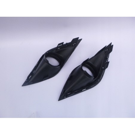 KRATKA RAMKA ZDERZAKA HALOGENU OUTLANDER III 15-