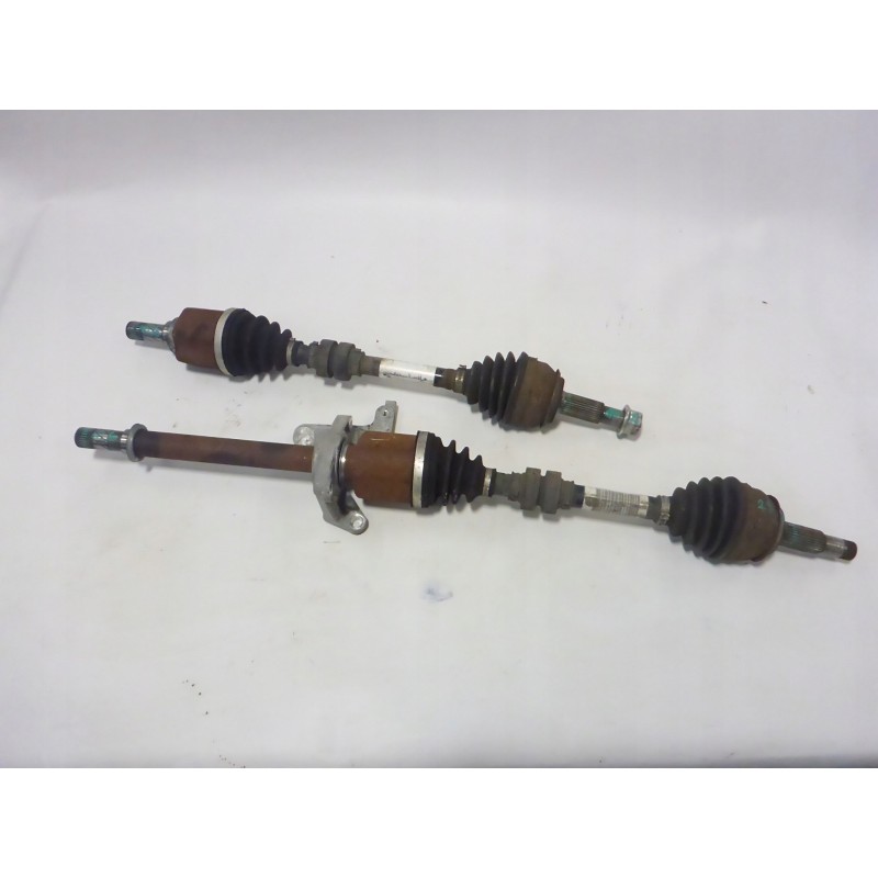 PÓŁOŚ LEWA KRÓTKA RENAULT KADJAR 15- 1.2 TCE