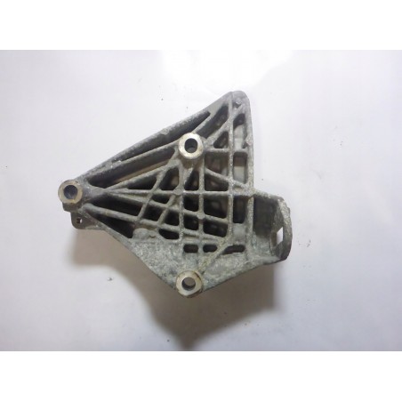 ŁAPA WSPORNIK SILNIKA RENAULT CLIO IV 13- 1.2 B