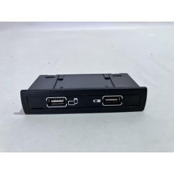GNIAZDO PORT USB MERCEDES A KLASA W176 LIFT